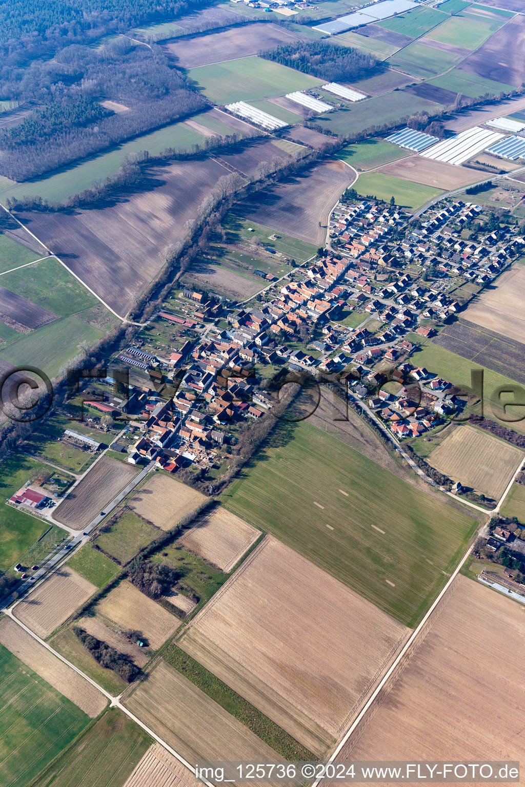 Herxheimweyher dans le département Rhénanie-Palatinat, Allemagne du point de vue du drone