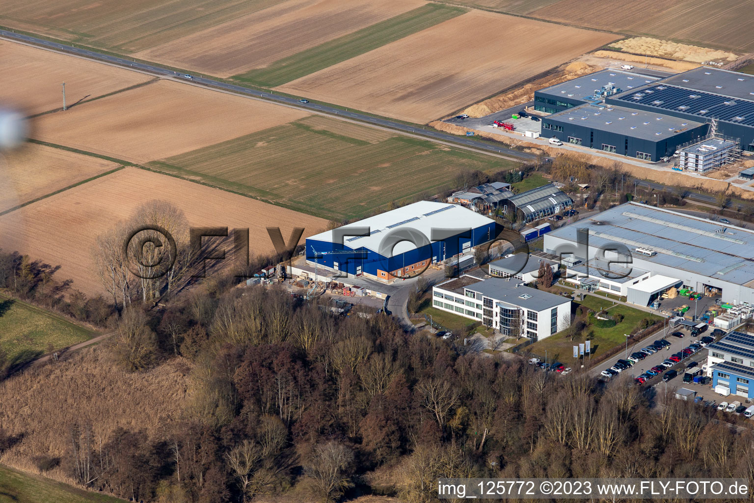 Vue aérienne de Parc d'activités de l'Ouest, concepts spatiaux Martin Daum à le quartier Herxheim in Herxheim bei Landau dans le département Rhénanie-Palatinat, Allemagne