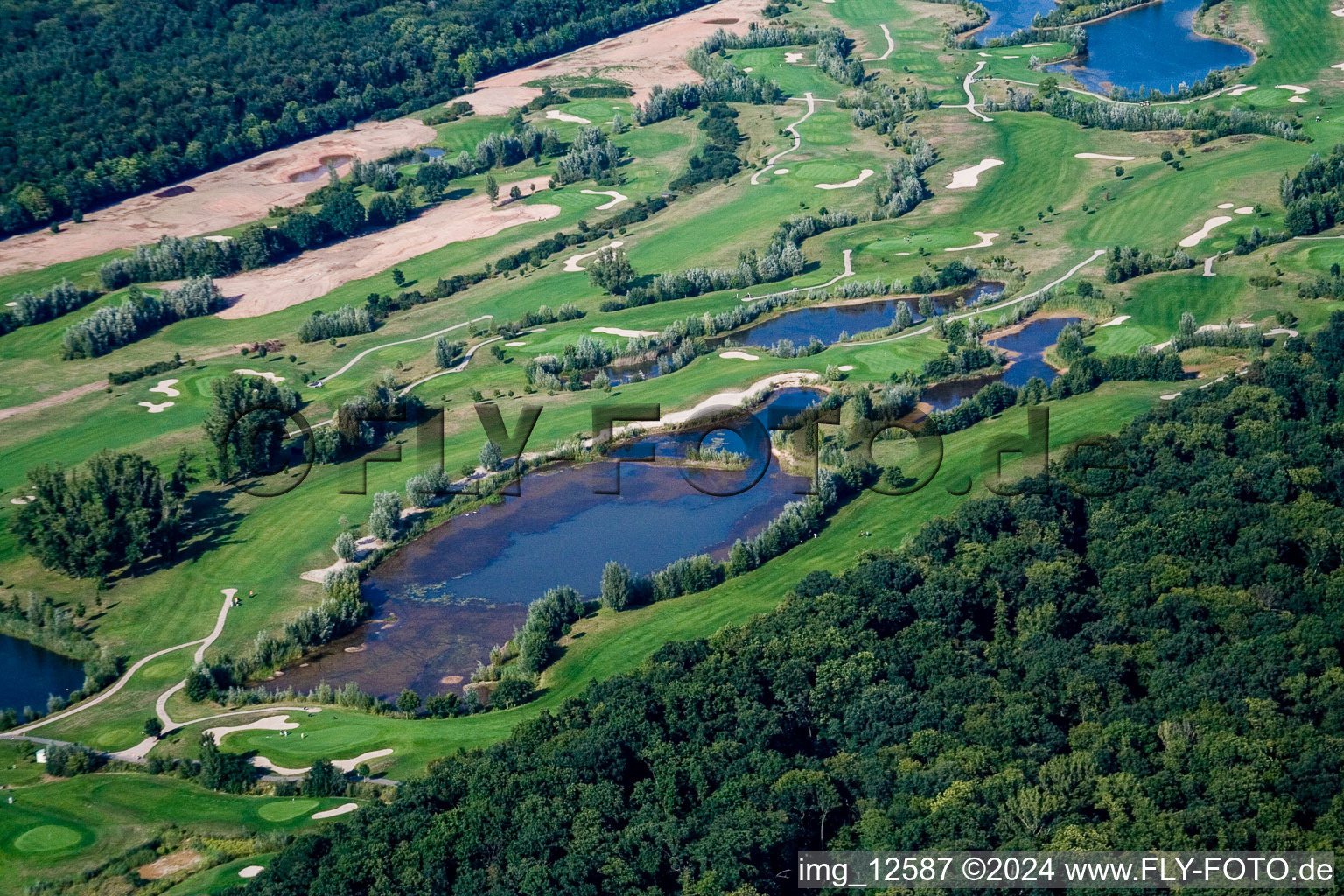 Club de golf Landgut Dreihof SÜW à Essingen dans le département Rhénanie-Palatinat, Allemagne d'en haut