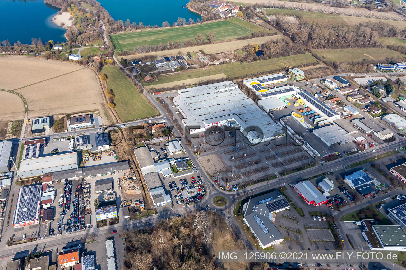 Vue aérienne de Zone industrielle de Nachtweide, centre E Stiegler à Speyer dans le département Rhénanie-Palatinat, Allemagne