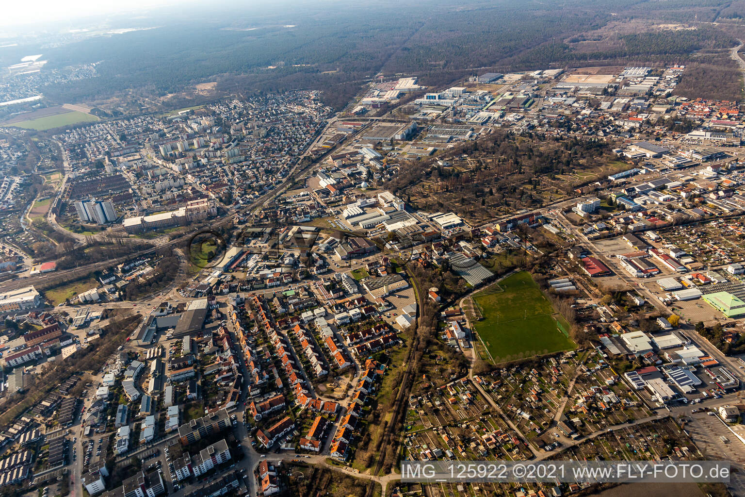 Vue aérienne de Cimetière à Speyer dans le département Rhénanie-Palatinat, Allemagne