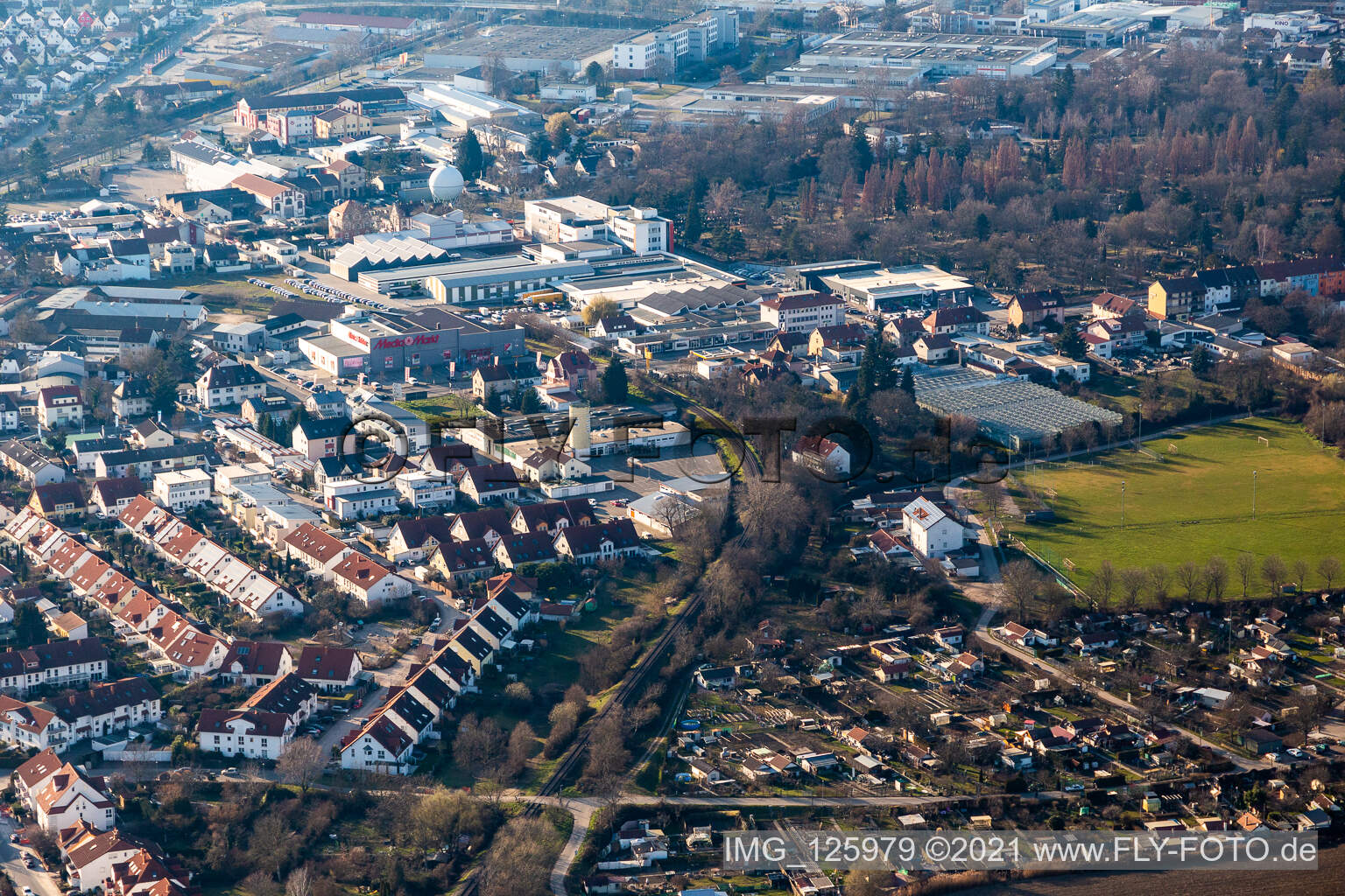 Photographie aérienne de Ancien site Promarkt sur Rabensteinerweg à Speyer dans le département Rhénanie-Palatinat, Allemagne