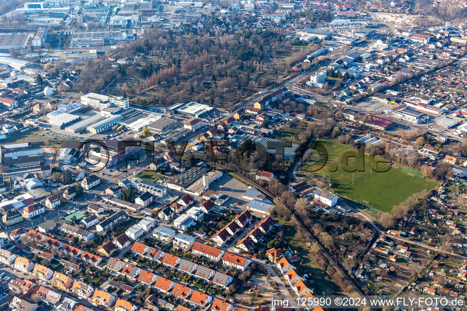 Vue aérienne de Cimetière à Speyer dans le département Rhénanie-Palatinat, Allemagne