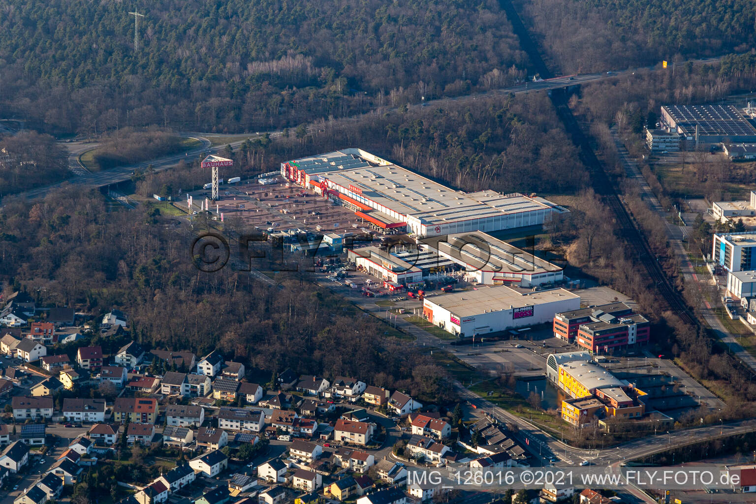 Vue aérienne de Magasin de bricolage BAUHAUS Speyer à Speyer dans le département Rhénanie-Palatinat, Allemagne