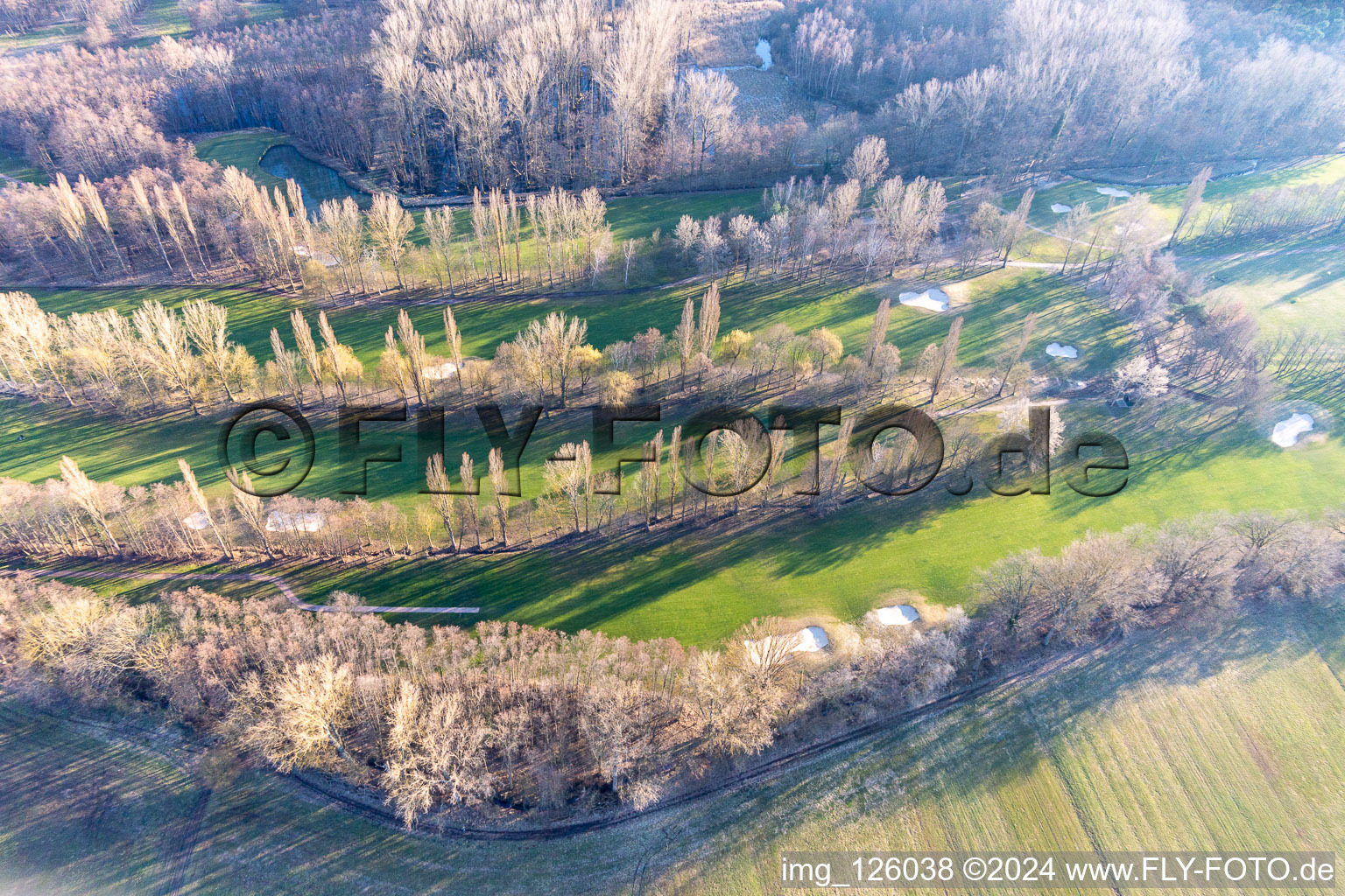 Vue aérienne de Terrain du Golf Club Pfalz à le quartier Geinsheim in Neustadt an der Weinstraße dans le département Rhénanie-Palatinat, Allemagne