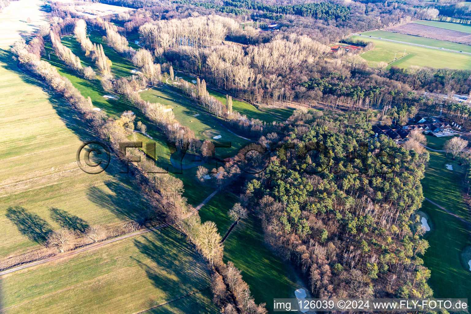 Vue aérienne de Golf Club Palatinat à le quartier Geinsheim in Neustadt an der Weinstraße dans le département Rhénanie-Palatinat, Allemagne