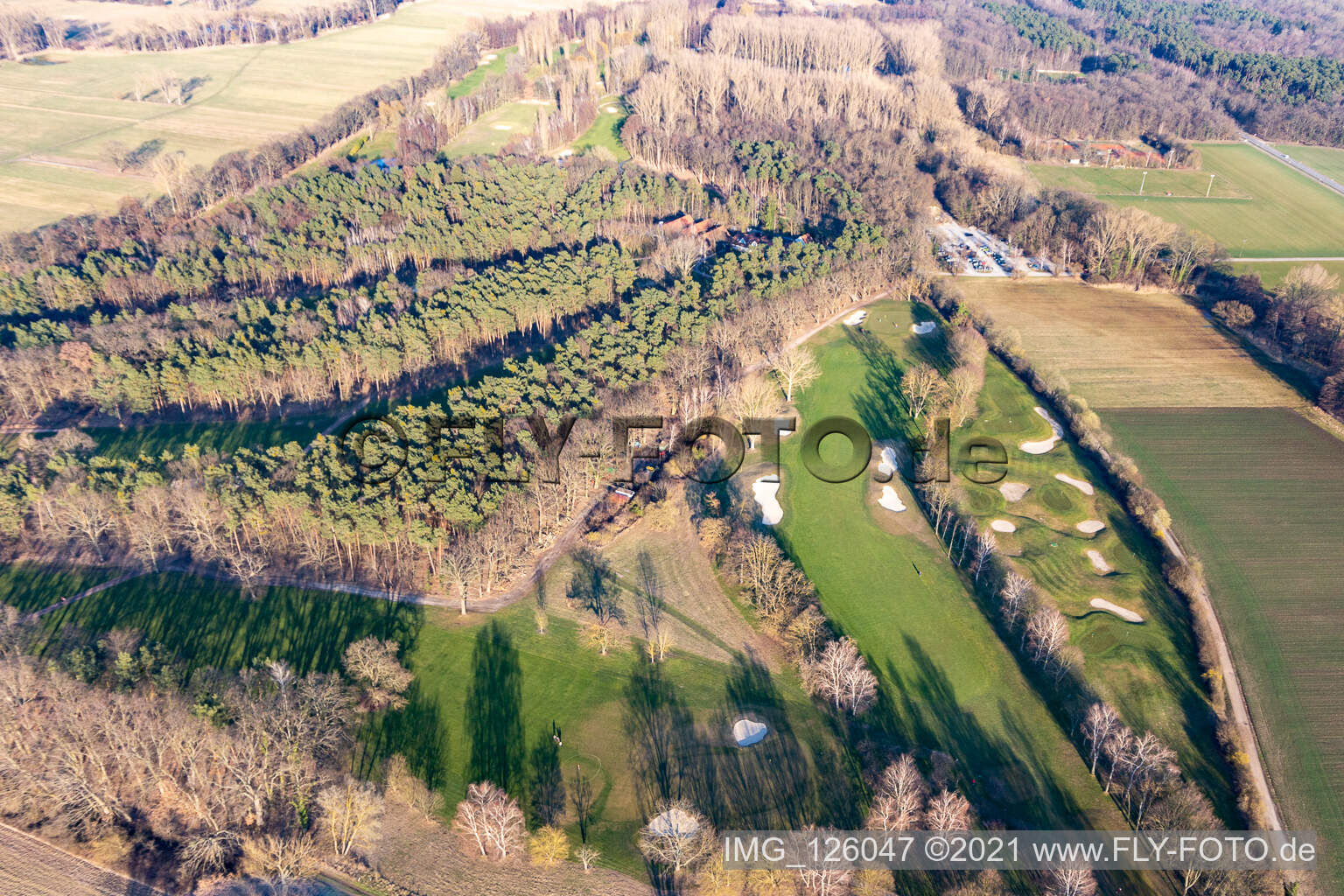 Vue aérienne de Terrain du Golf Club Pfalz à le quartier Geinsheim in Neustadt an der Weinstraße dans le département Rhénanie-Palatinat, Allemagne