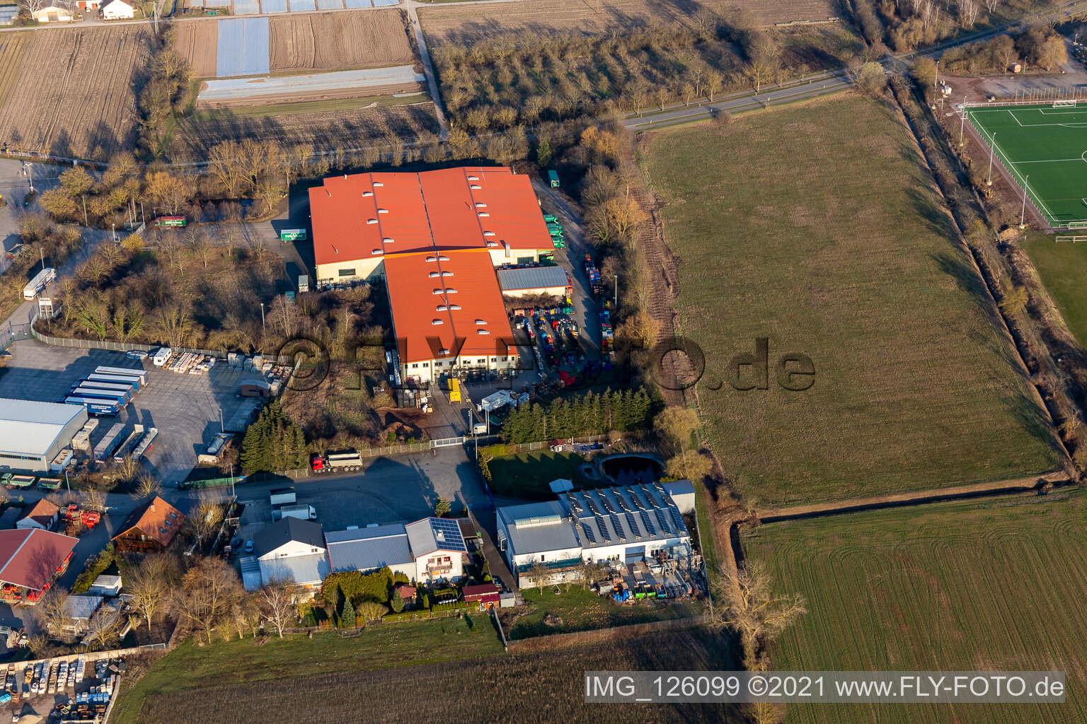 Photographie aérienne de Zone commerciale In der Sauheide, vins Bührmann à Zeiskam dans le département Rhénanie-Palatinat, Allemagne