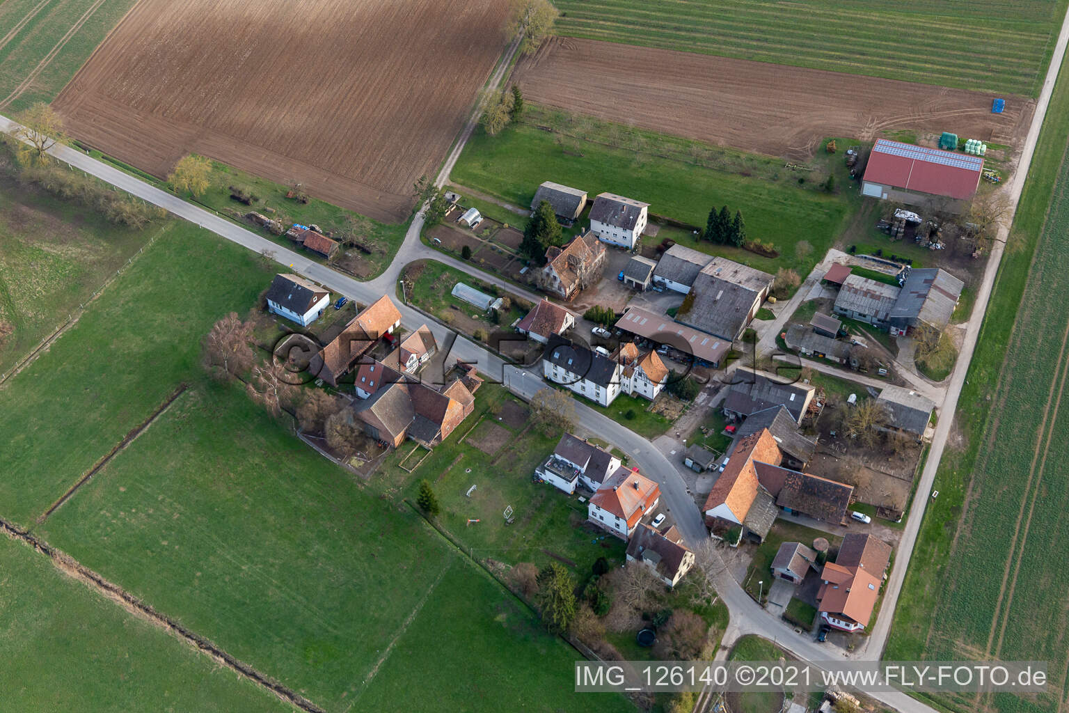 Vue aérienne de Vins et vins mousseux Däuwel à le quartier Deutschhof in Kapellen-Drusweiler dans le département Rhénanie-Palatinat, Allemagne
