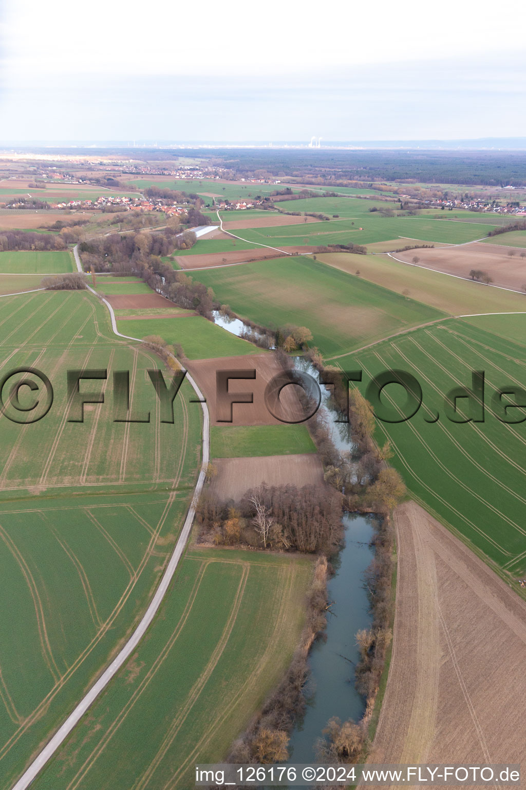 Vue aérienne de Étangs à poissons d'Otterbach à Oberotterbach dans le département Rhénanie-Palatinat, Allemagne