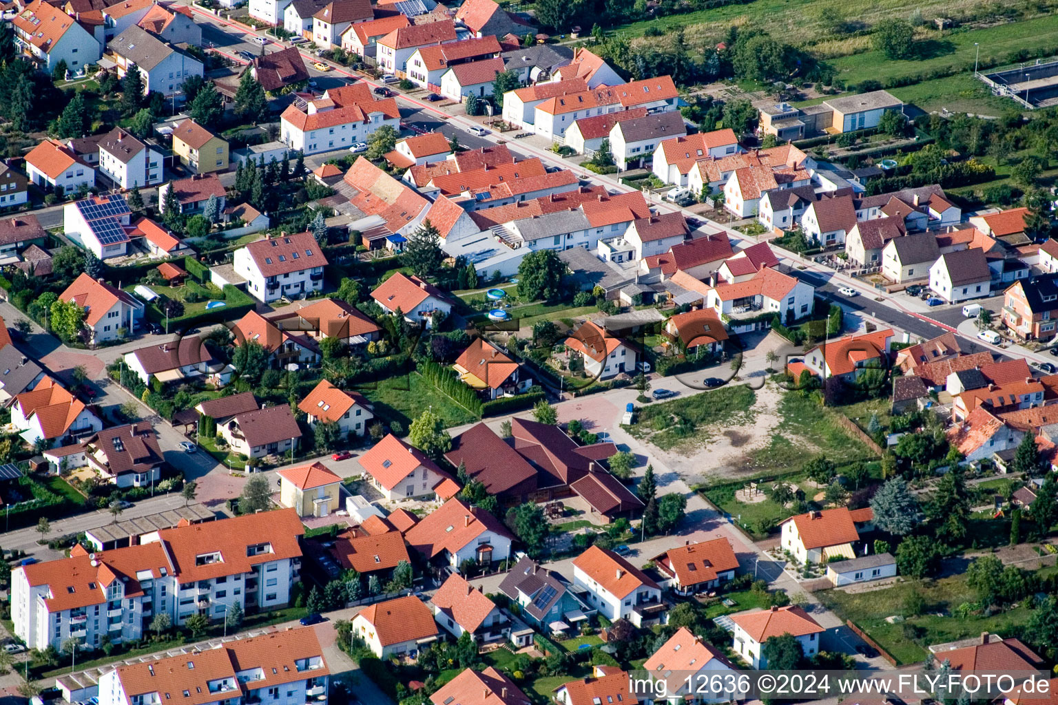 Haßloch dans le département Rhénanie-Palatinat, Allemagne vue d'en haut