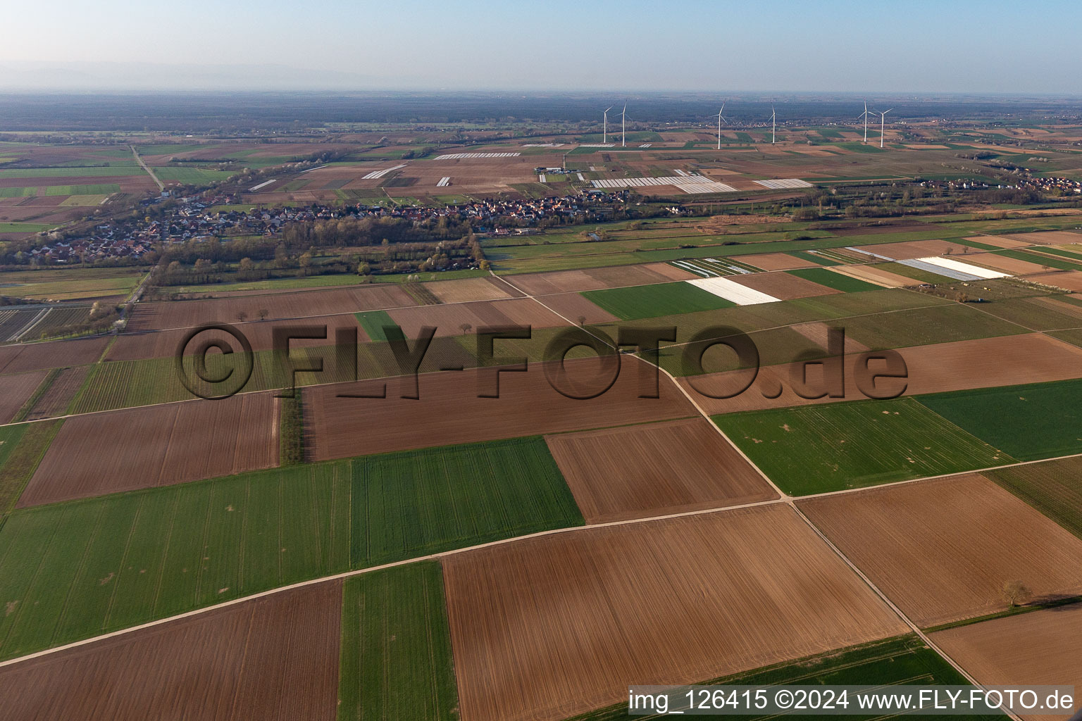 Enregistrement par drone de Winden dans le département Rhénanie-Palatinat, Allemagne