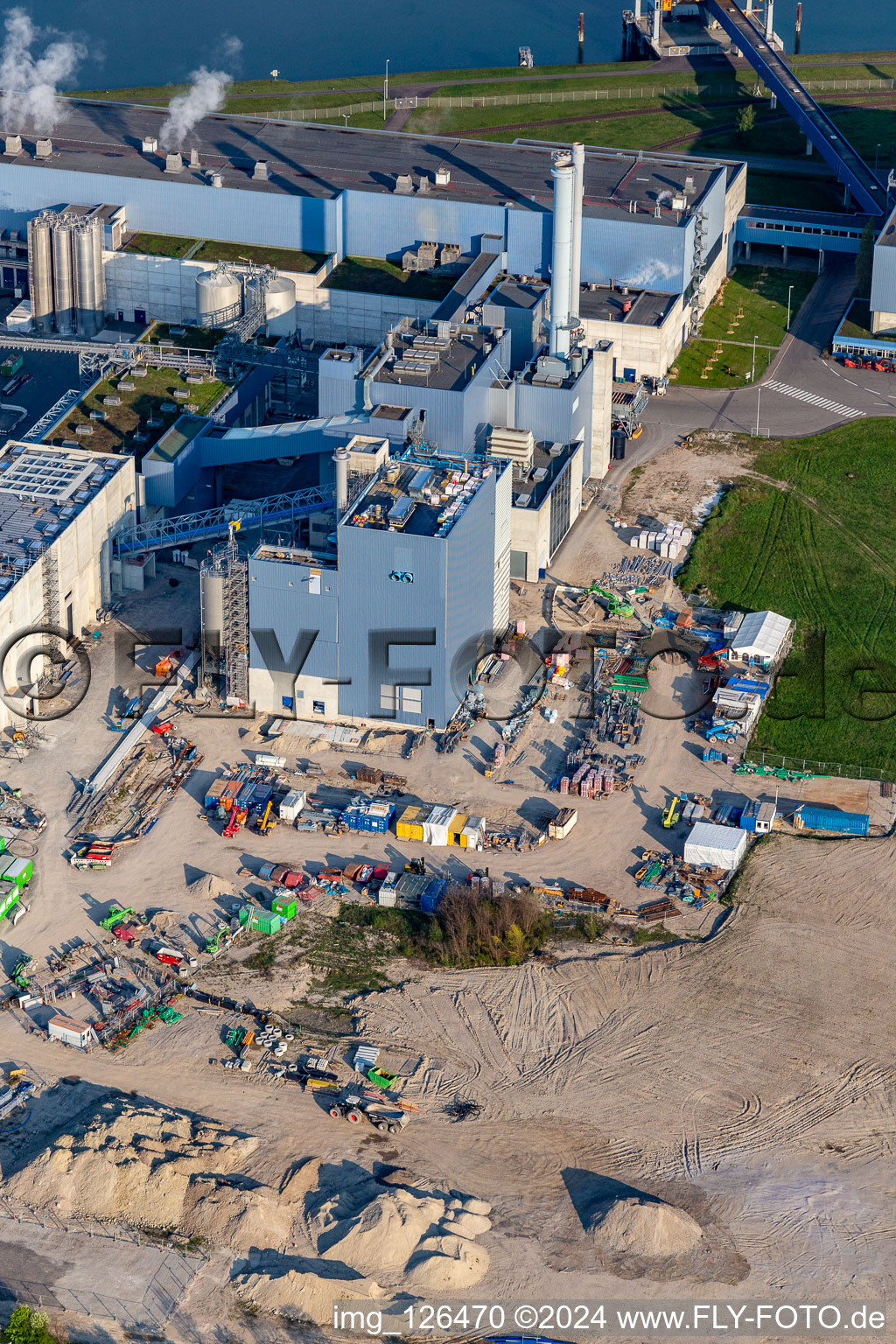 Vue aérienne de Usine de papier Palm GmbH à Wörth am Rhein dans le département Rhénanie-Palatinat, Allemagne