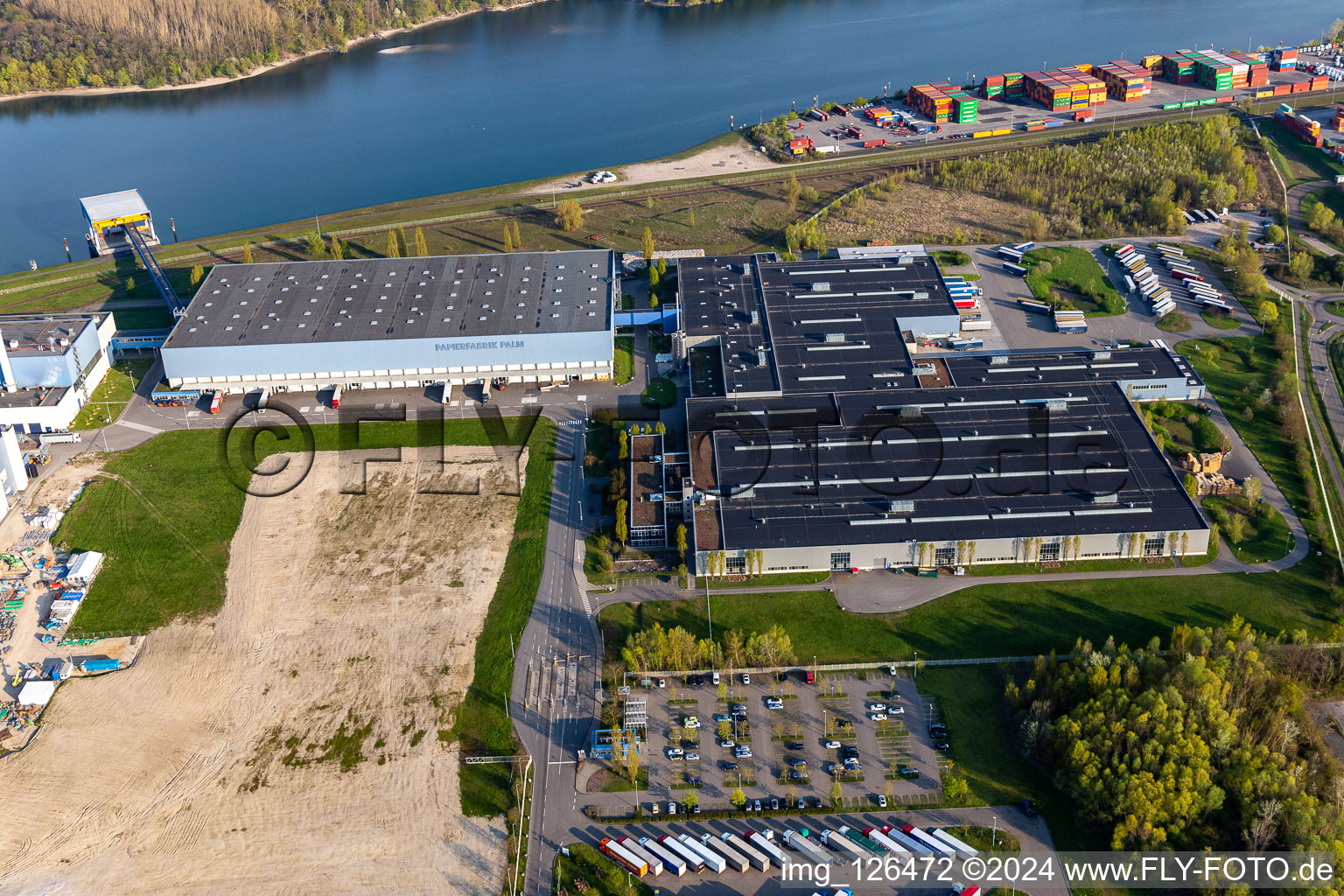 Vue aérienne de Usine de papier Palm GmbH à Wörth am Rhein dans le département Rhénanie-Palatinat, Allemagne