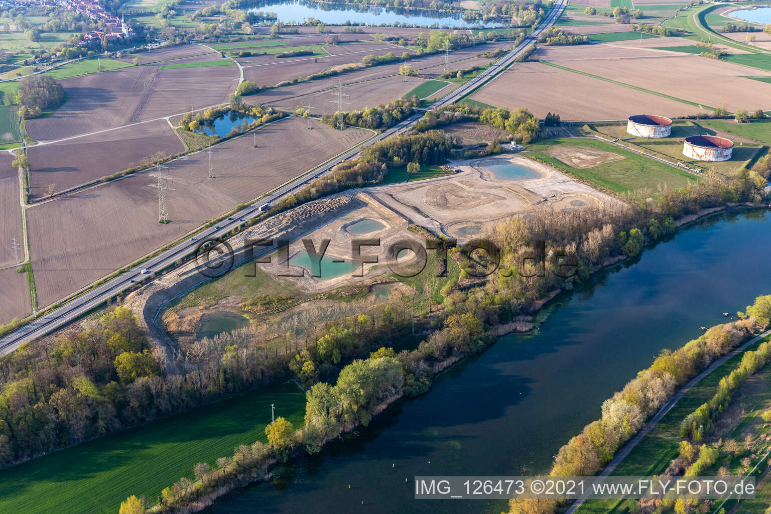 Vue aérienne de Ancien parc de stockage renaturé à Jockgrim dans le département Rhénanie-Palatinat, Allemagne