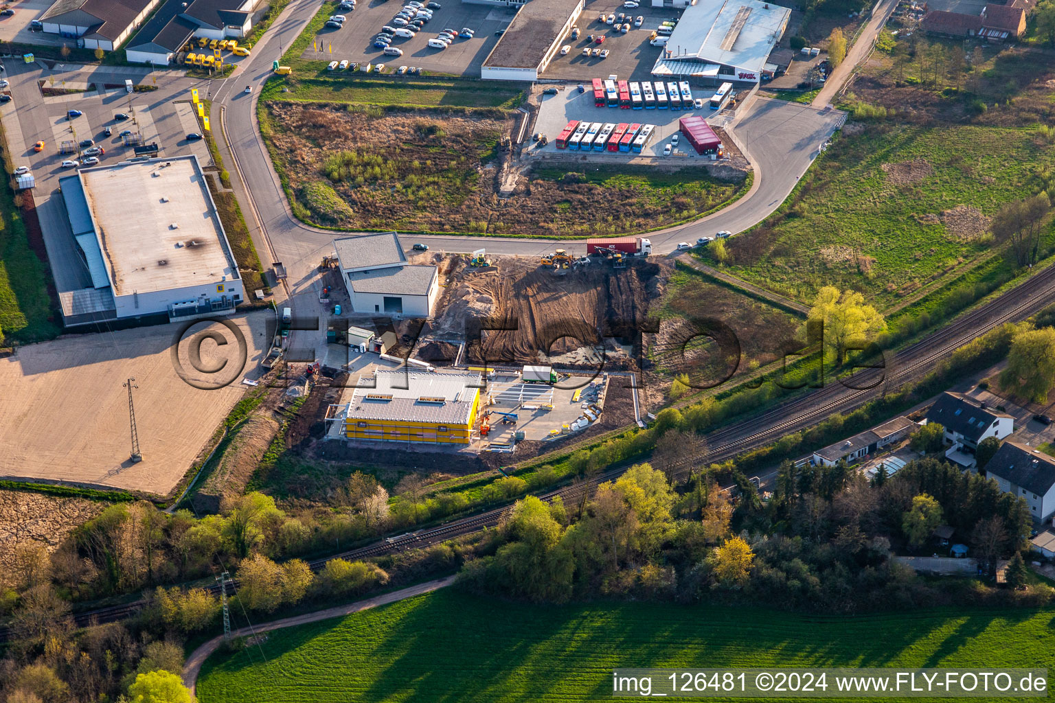 Photographie aérienne de Nouvelle zone commerciale de la Lauterburger Straße à Kandel dans le département Rhénanie-Palatinat, Allemagne