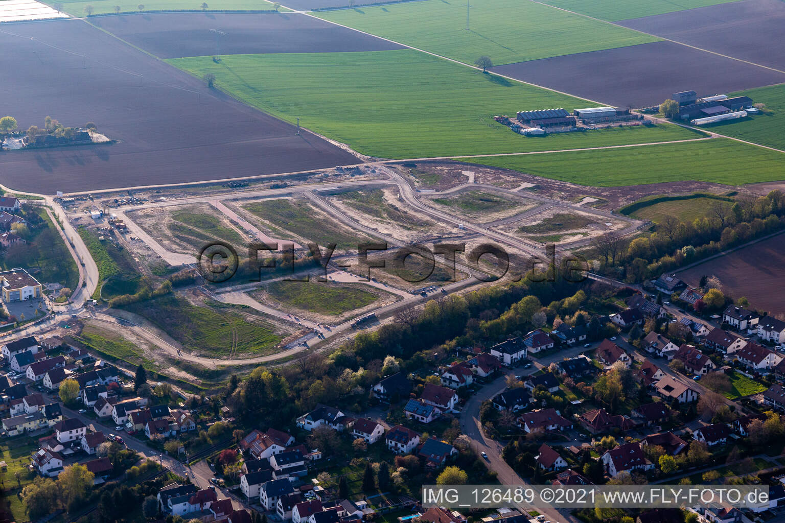 Vue aérienne de Nouvelle zone de développement K2 à Kandel dans le département Rhénanie-Palatinat, Allemagne
