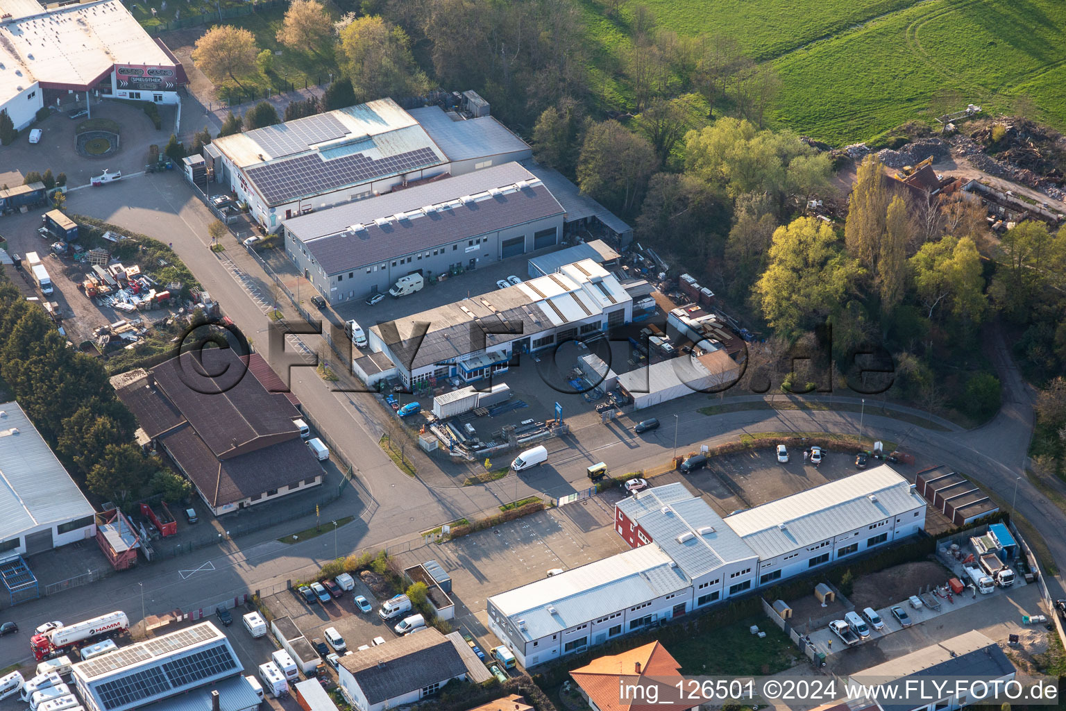 Vue d'oiseau de Quartier Minderslachen in Kandel dans le département Rhénanie-Palatinat, Allemagne