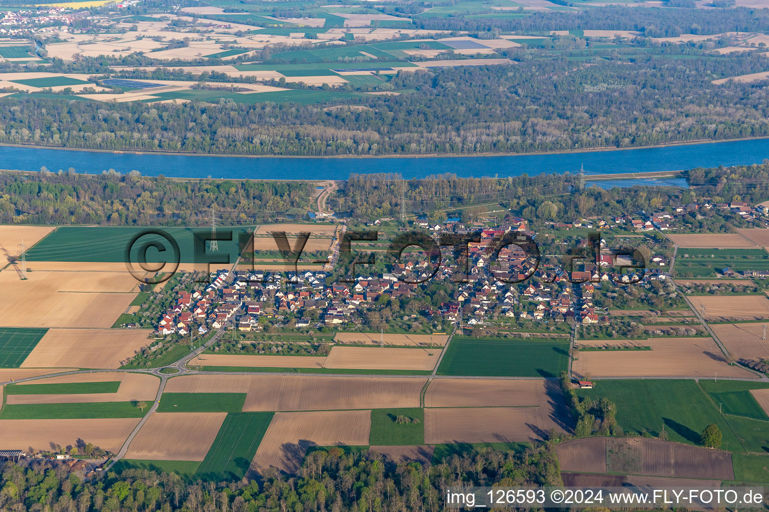 Vue aérienne de Réservoir d'autoroute et halte routière Mahlberg sur le BAB A5 à Mahlberg à le quartier Wittenweier in Schwanau dans le département Bade-Wurtemberg, Allemagne