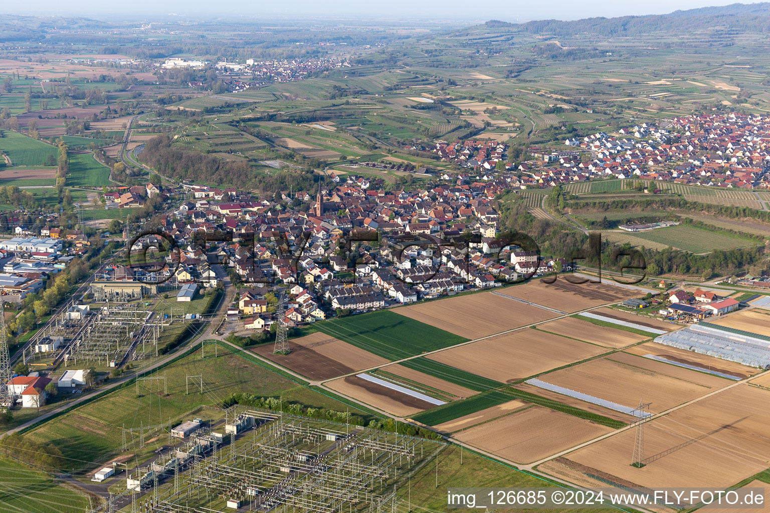 Vue aérienne de Eichstetten am Kaiserstuhl dans le département Bade-Wurtemberg, Allemagne