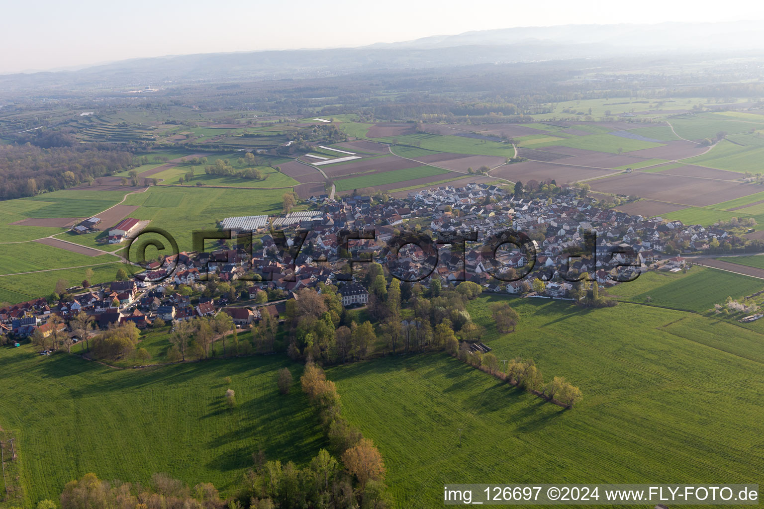 Vue aérienne de Quartier Neuershausen in March dans le département Bade-Wurtemberg, Allemagne