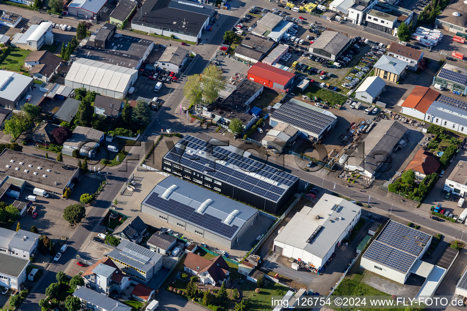 Vue aérienne de Technologie ITM à le quartier Eggenstein in Eggenstein-Leopoldshafen dans le département Bade-Wurtemberg, Allemagne