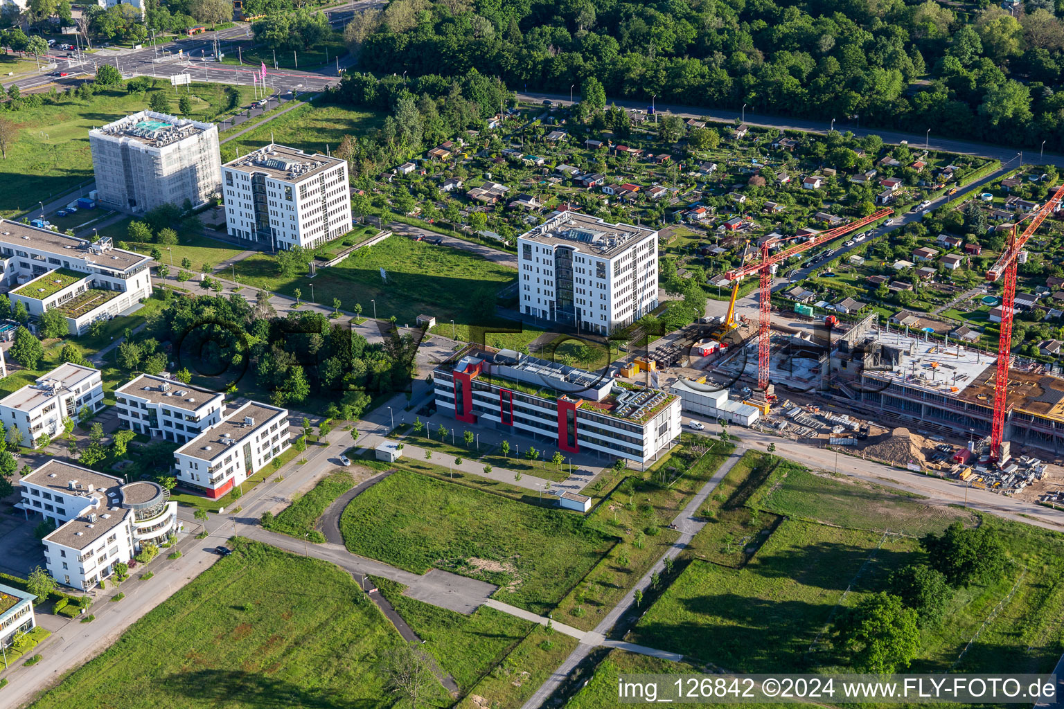 Vue oblique de Parc technologique, chantier de construction Emmy-Noether-Straße à le quartier Rintheim in Karlsruhe dans le département Bade-Wurtemberg, Allemagne