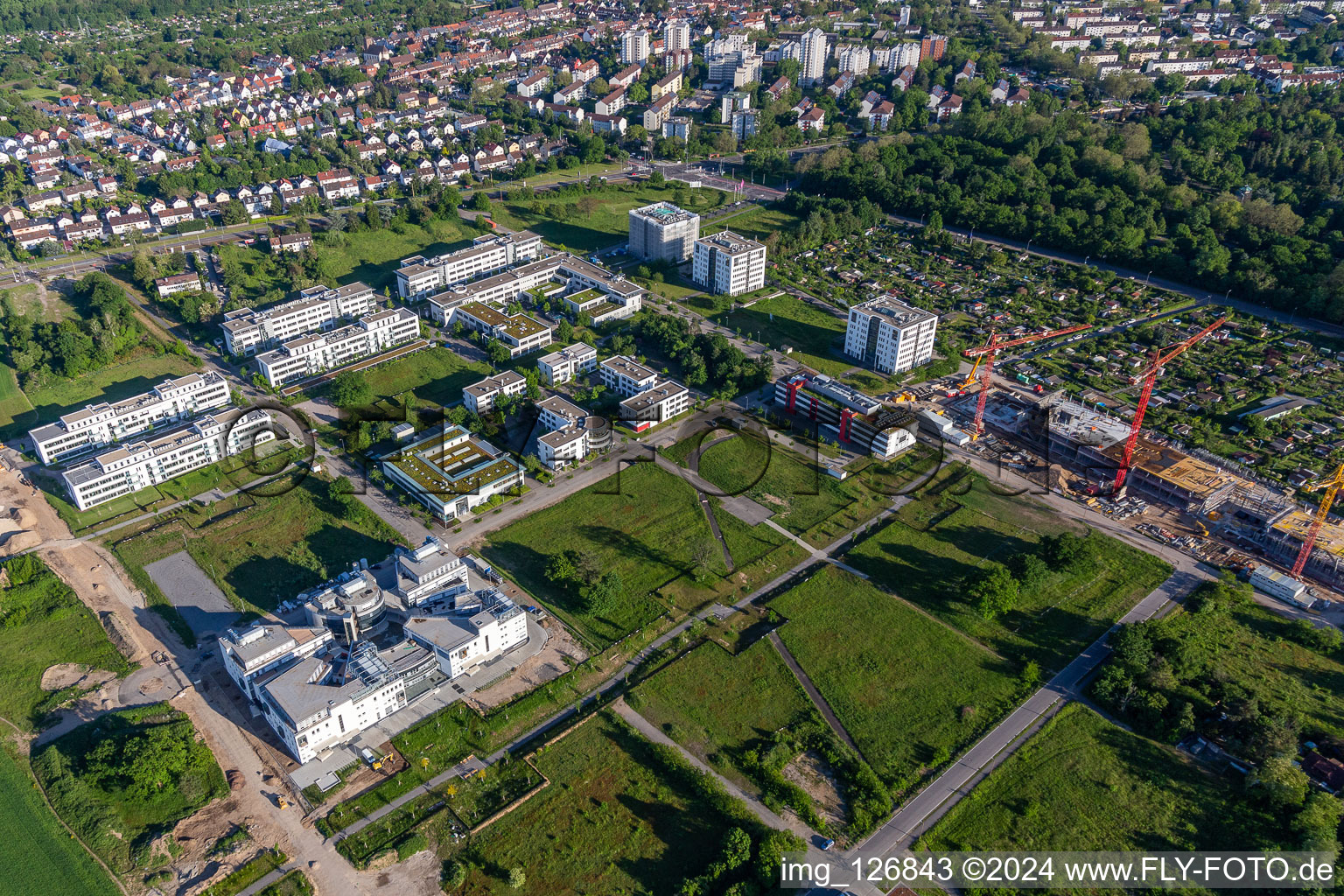 Vue oblique de Parc technologique à le quartier Rintheim in Karlsruhe dans le département Bade-Wurtemberg, Allemagne