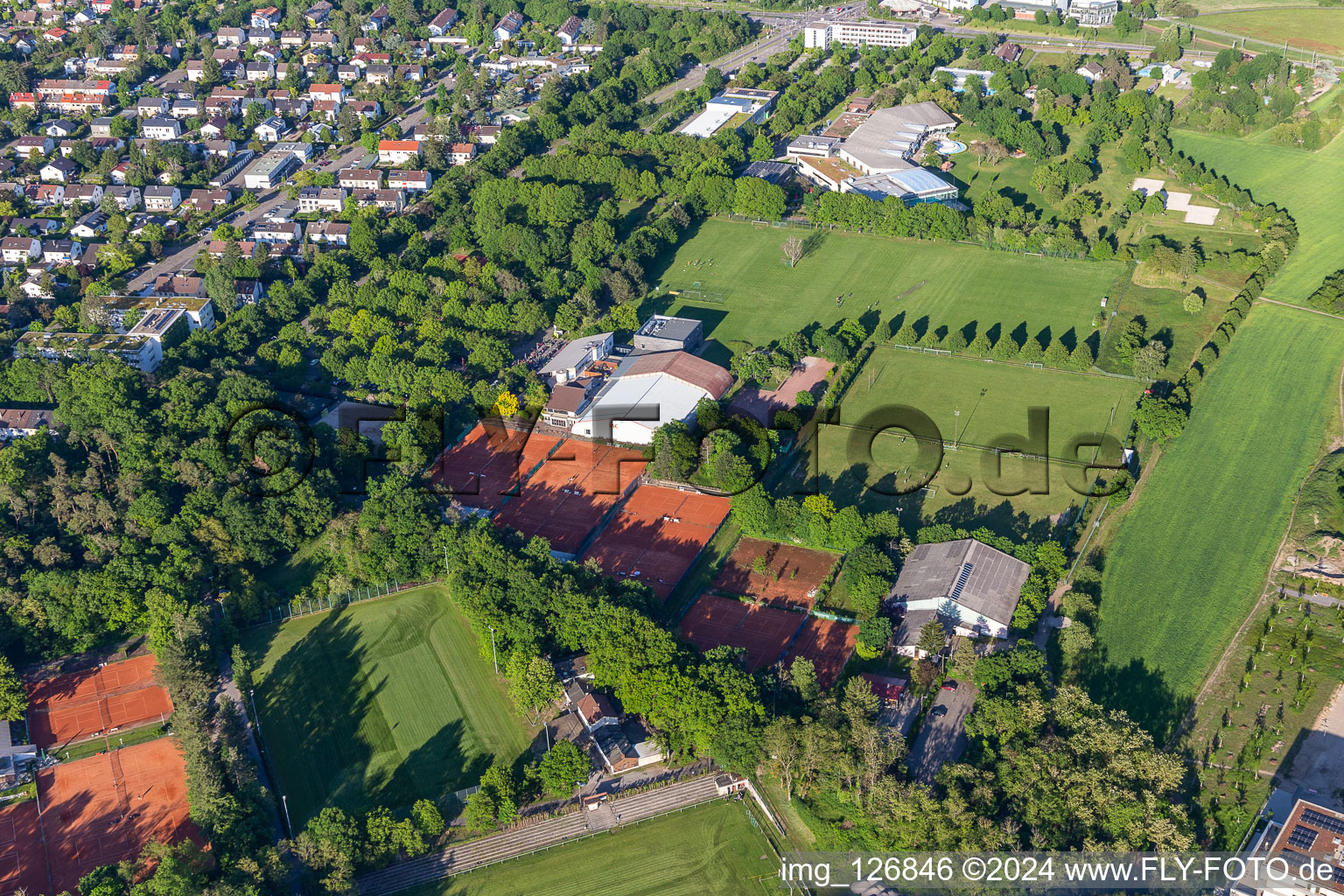 Vue aérienne de Club de ski SSC KSV Clubhouse à le quartier Hagsfeld in Karlsruhe dans le département Bade-Wurtemberg, Allemagne