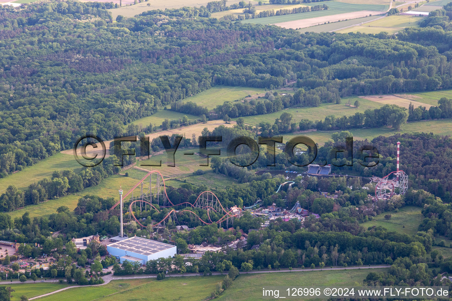 Parc de vacances à Haßloch dans le département Rhénanie-Palatinat, Allemagne d'un drone