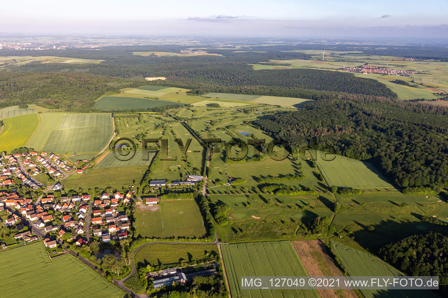 Photographie aérienne de Clubs de golf Schweinfurt eV dans le district de Töpferz à Schonungen dans le département Bavière, Allemagne