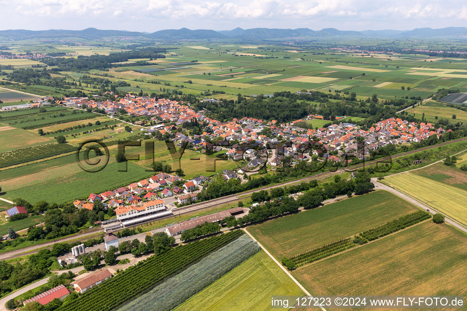 Image drone de Winden dans le département Rhénanie-Palatinat, Allemagne