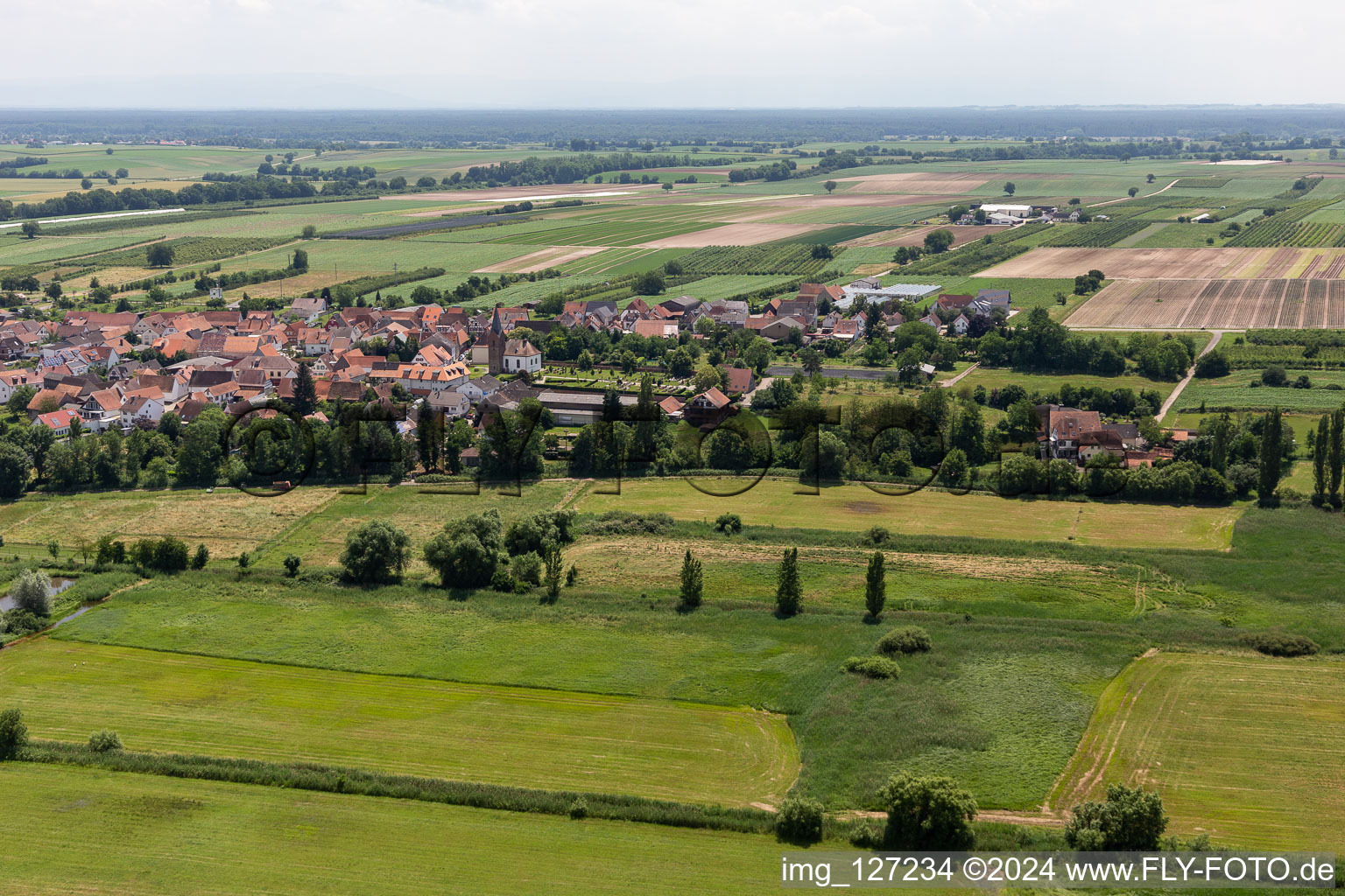 Winden dans le département Rhénanie-Palatinat, Allemagne d'un drone