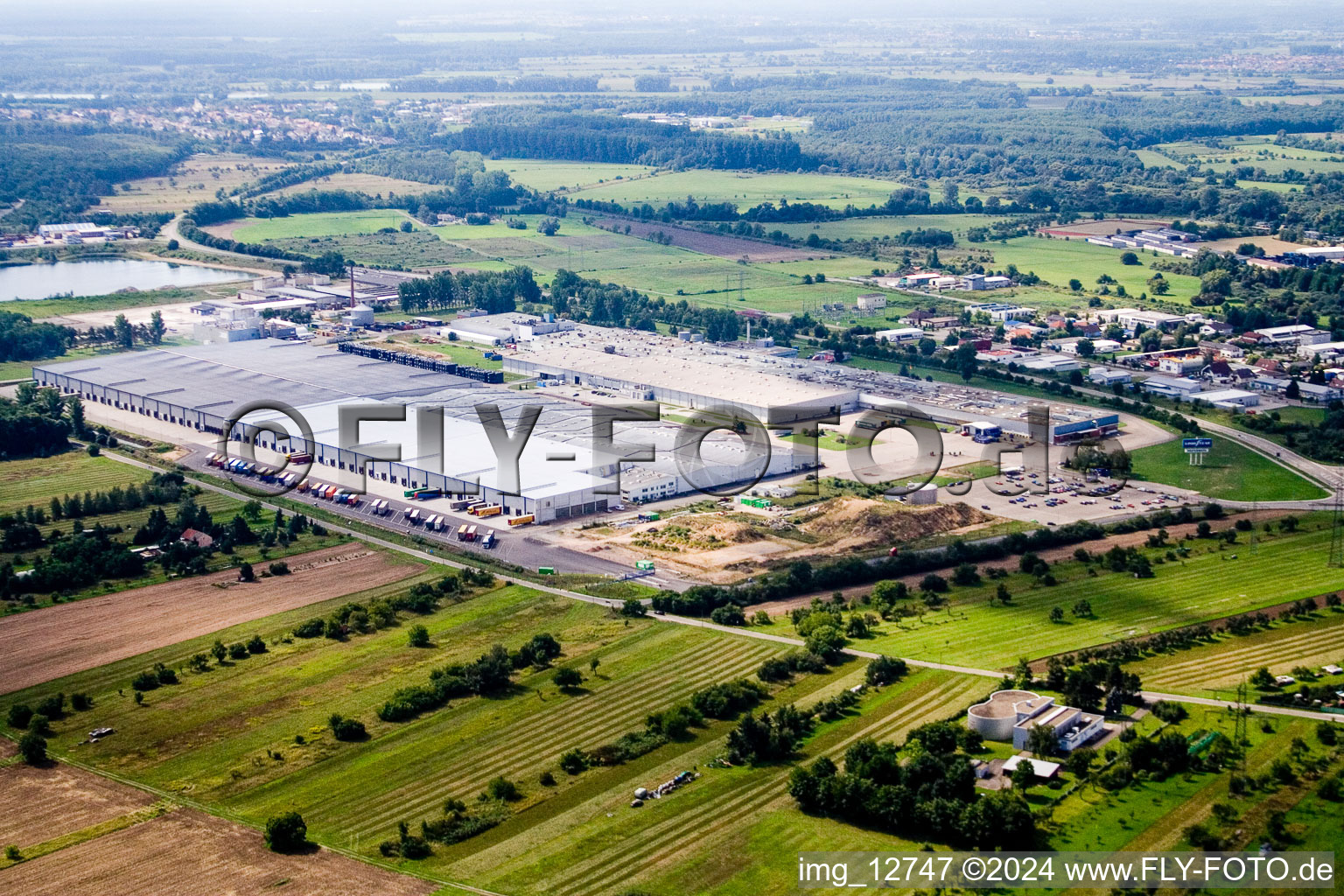 Vue aérienne de Goodyear du nord-est à Philippsburg dans le département Bade-Wurtemberg, Allemagne