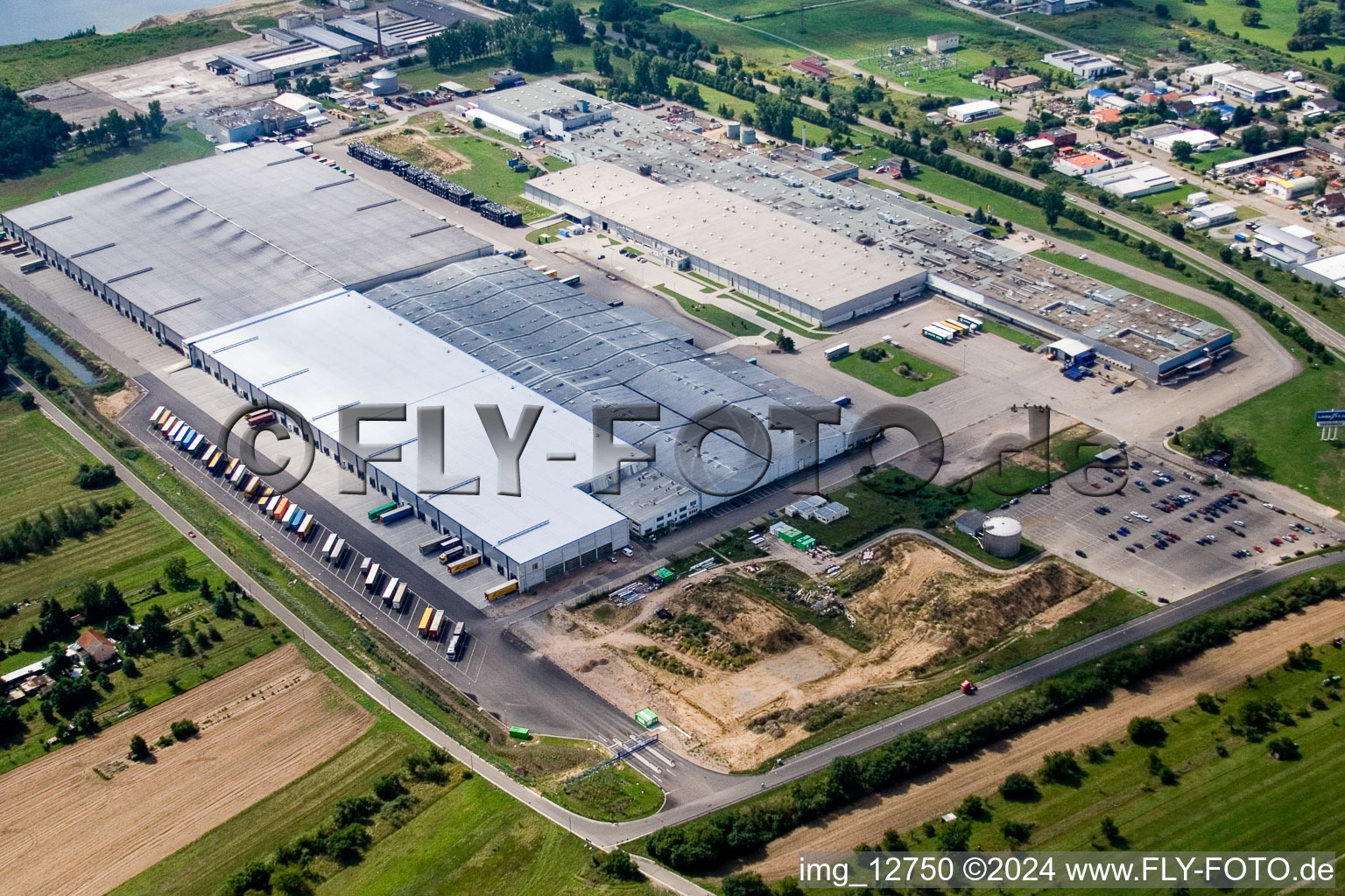 Vue oblique de Goodyear du nord-est à Philippsburg dans le département Bade-Wurtemberg, Allemagne