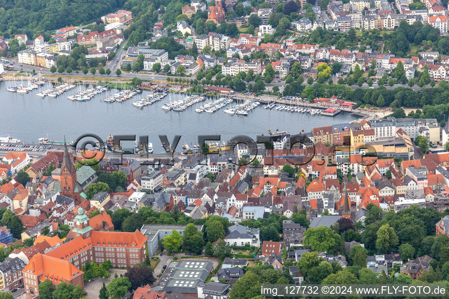 Vue aérienne de Pointe du port à Flensburg dans le département Schleswig-Holstein, Allemagne