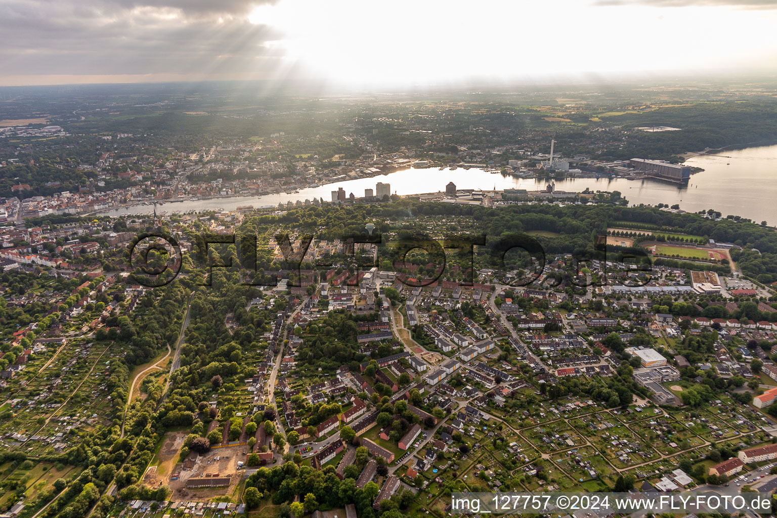 Photographie aérienne de Port, fjord à le quartier Kielseng in Flensburg dans le département Schleswig-Holstein, Allemagne