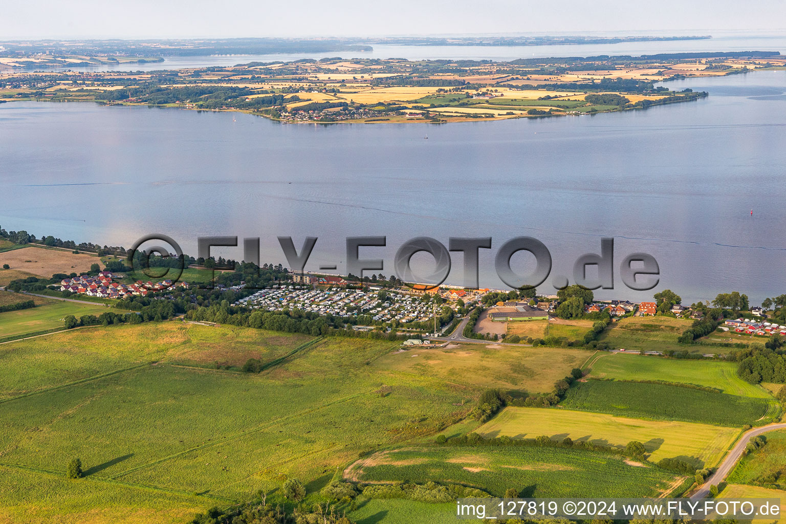 Vue aérienne de Camping HOLNIS à le quartier Bockholm in Glücksburg dans le département Schleswig-Holstein, Allemagne