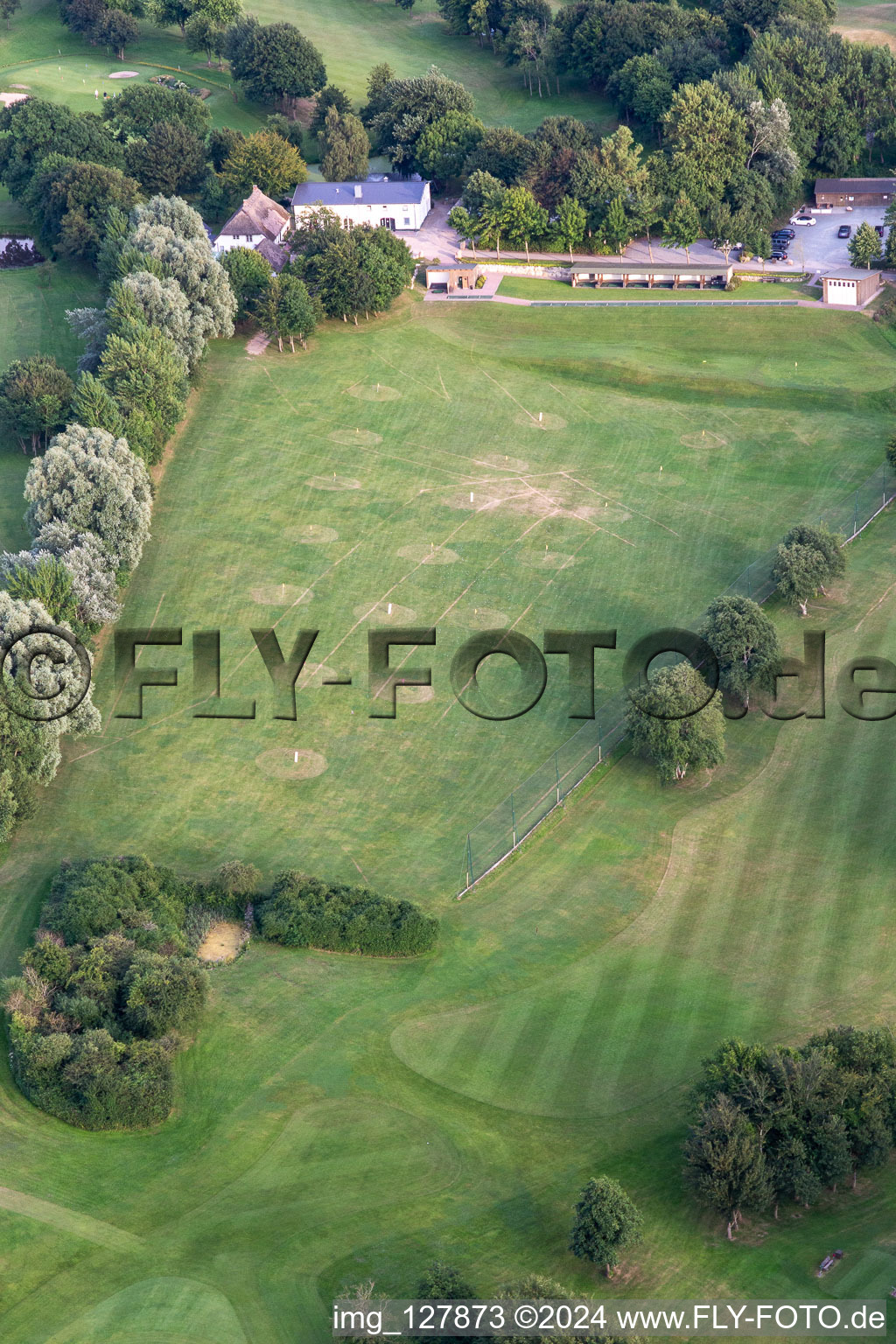 Vue oblique de Förde Golf Club eV Glücksburg à le quartier Bockholm in Glücksburg dans le département Schleswig-Holstein, Allemagne