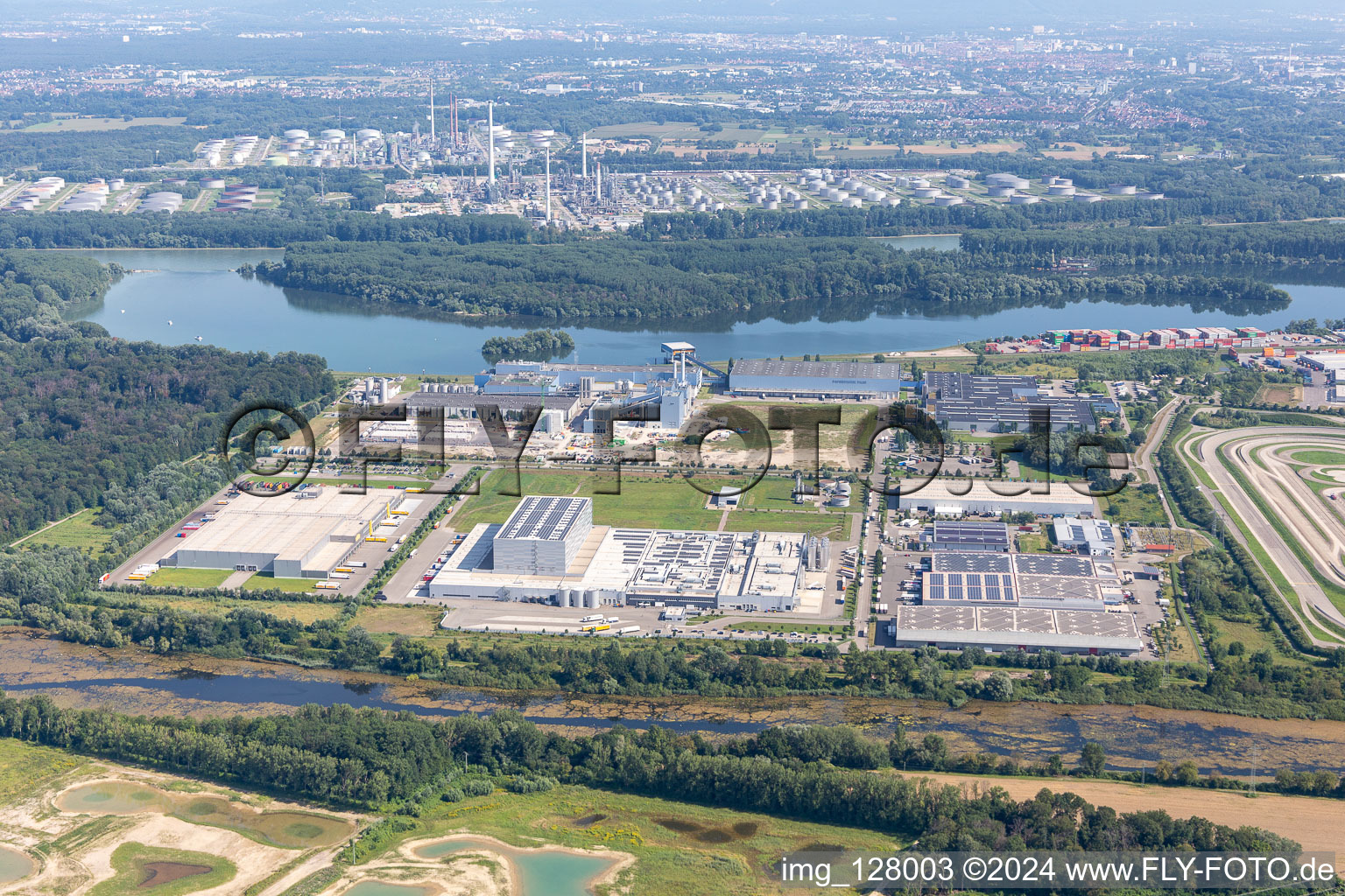 Zone industrielle d'Oberwald à Wörth am Rhein dans le département Rhénanie-Palatinat, Allemagne d'en haut