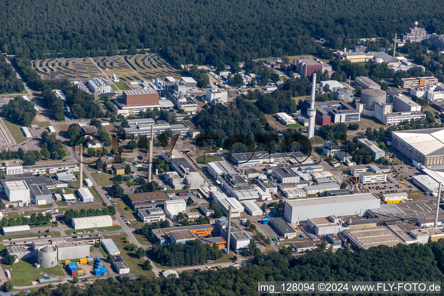 Vue aérienne de KIT Nord, Grabener Straße à le quartier Leopoldshafen in Eggenstein-Leopoldshafen dans le département Bade-Wurtemberg, Allemagne