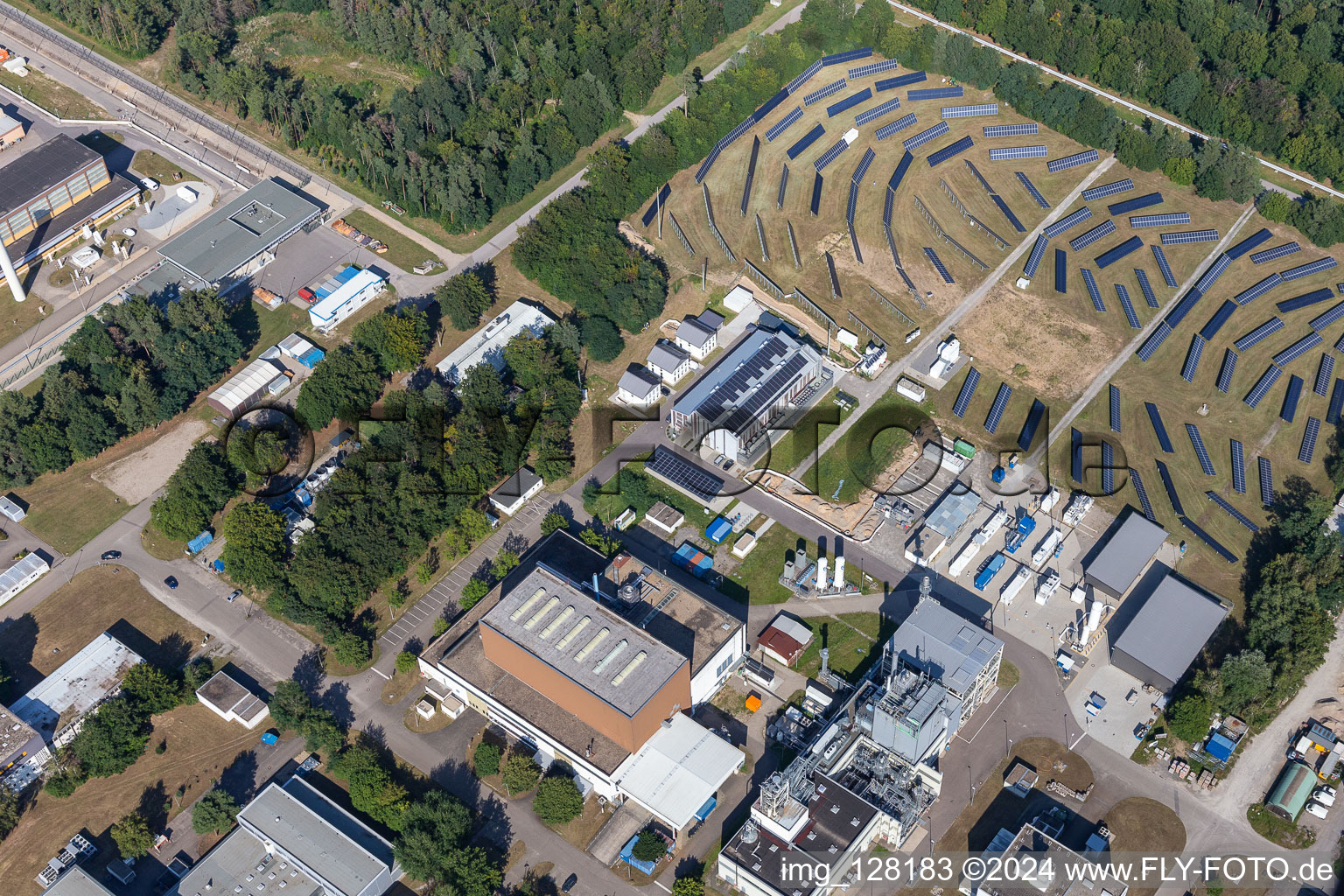 Vue aérienne de KIT Nord, Grabener Straße à le quartier Leopoldshafen in Eggenstein-Leopoldshafen dans le département Bade-Wurtemberg, Allemagne