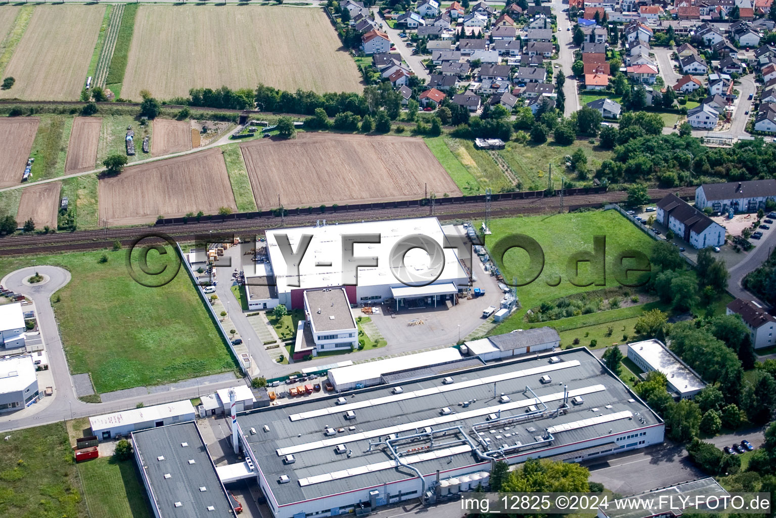 Quartier Neudorf in Graben-Neudorf dans le département Bade-Wurtemberg, Allemagne d'un drone