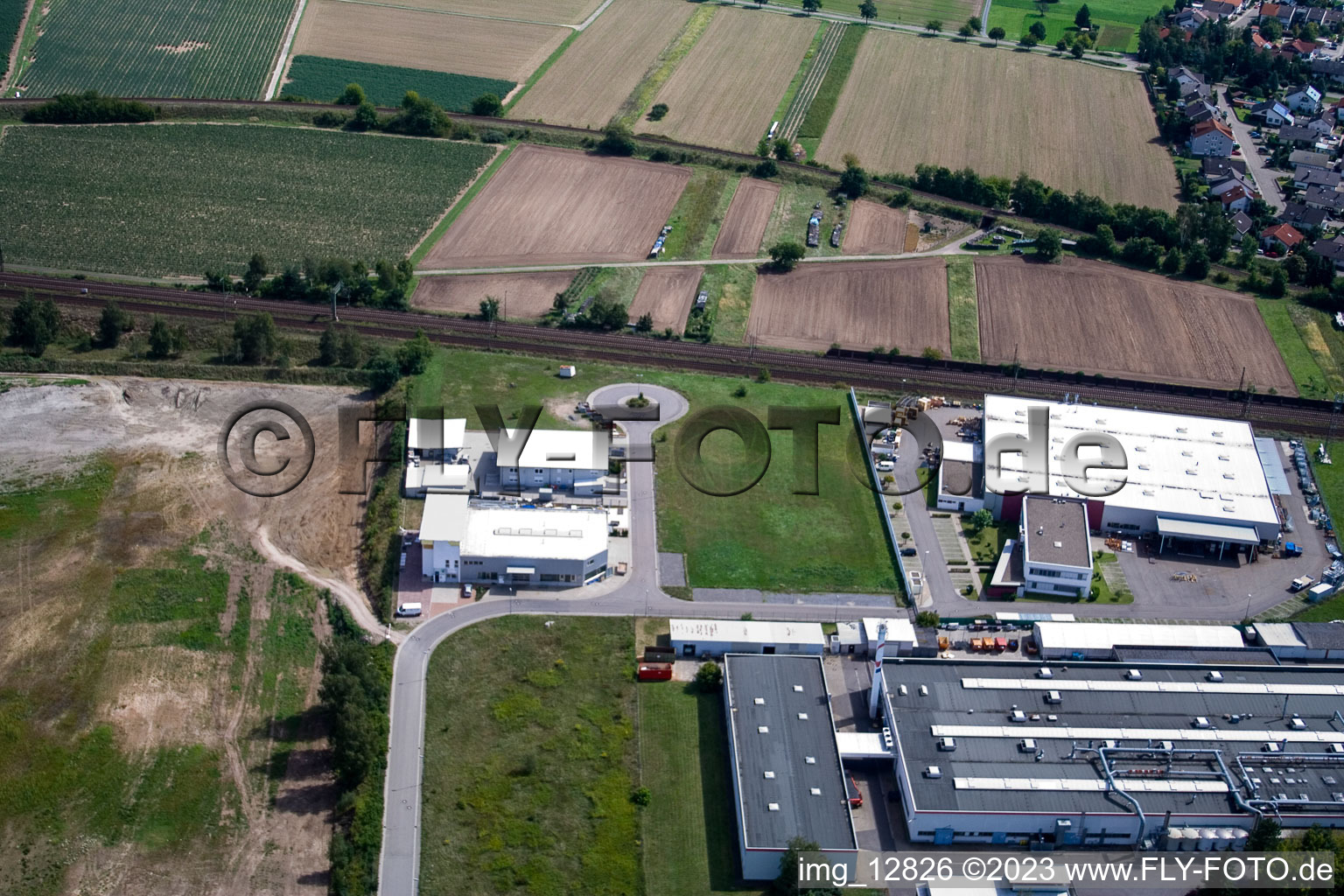 Quartier Neudorf in Graben-Neudorf dans le département Bade-Wurtemberg, Allemagne vu d'un drone