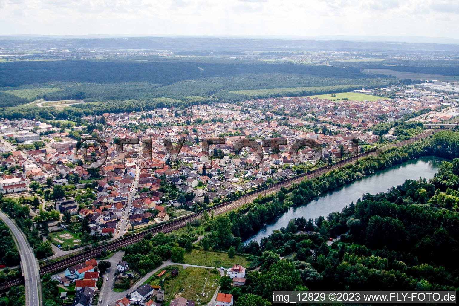 Vue oblique de Quartier Neudorf in Graben-Neudorf dans le département Bade-Wurtemberg, Allemagne