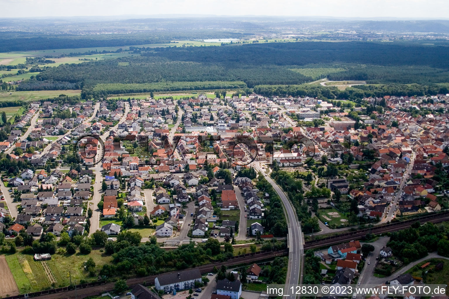 Quartier Neudorf in Graben-Neudorf dans le département Bade-Wurtemberg, Allemagne d'en haut