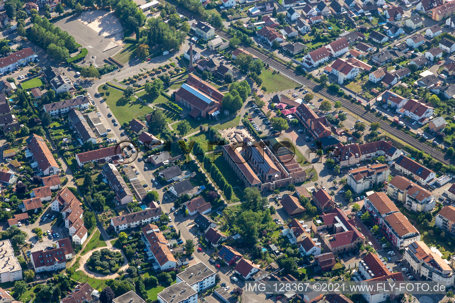 Vue aérienne de Parc des citoyens à Jockgrim dans le département Rhénanie-Palatinat, Allemagne