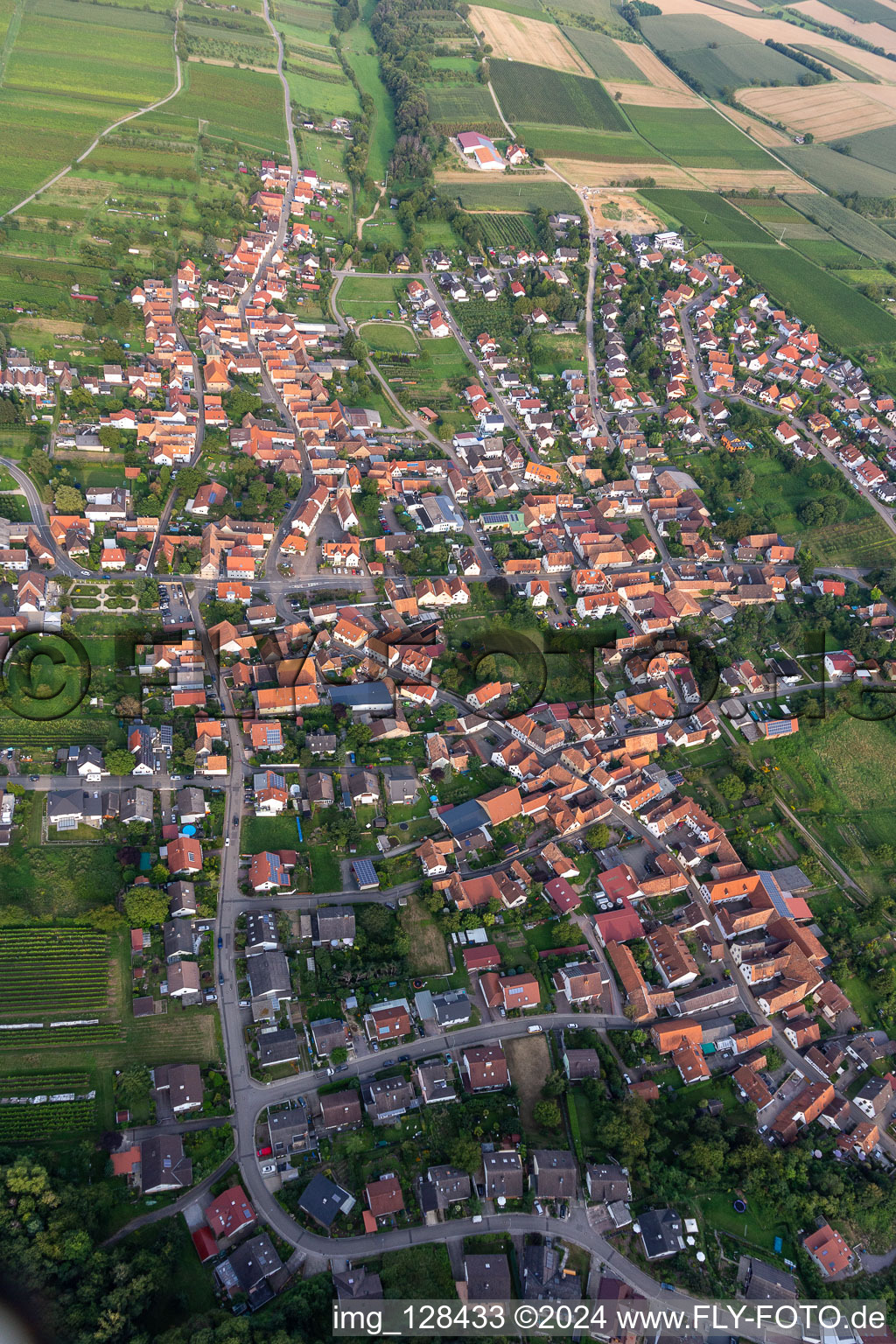 Photographie aérienne de Oberotterbach dans le département Rhénanie-Palatinat, Allemagne