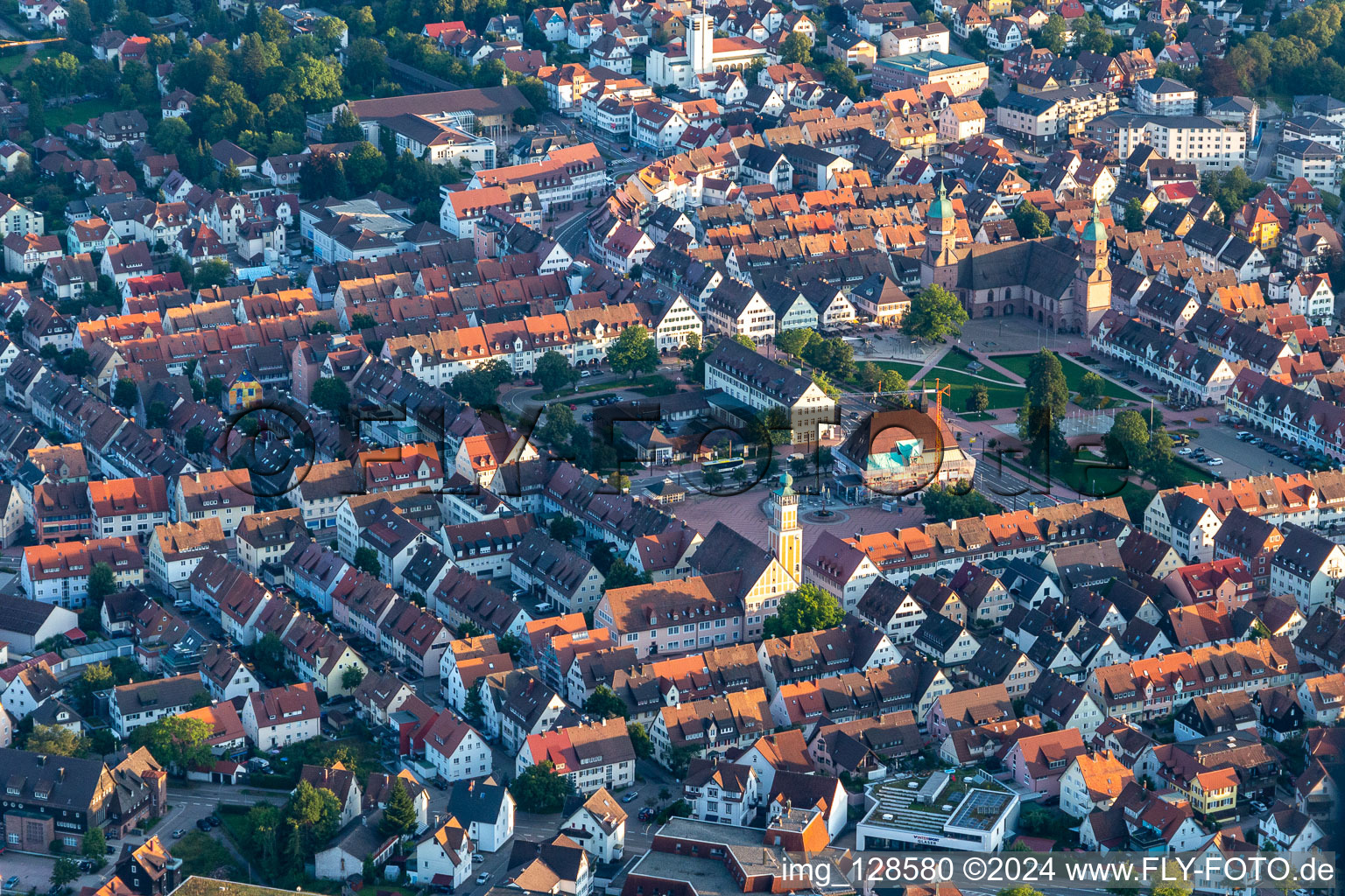 Photographie aérienne de Le plus grand marché d'Allemagne à Freudenstadt dans le département Bade-Wurtemberg, Allemagne