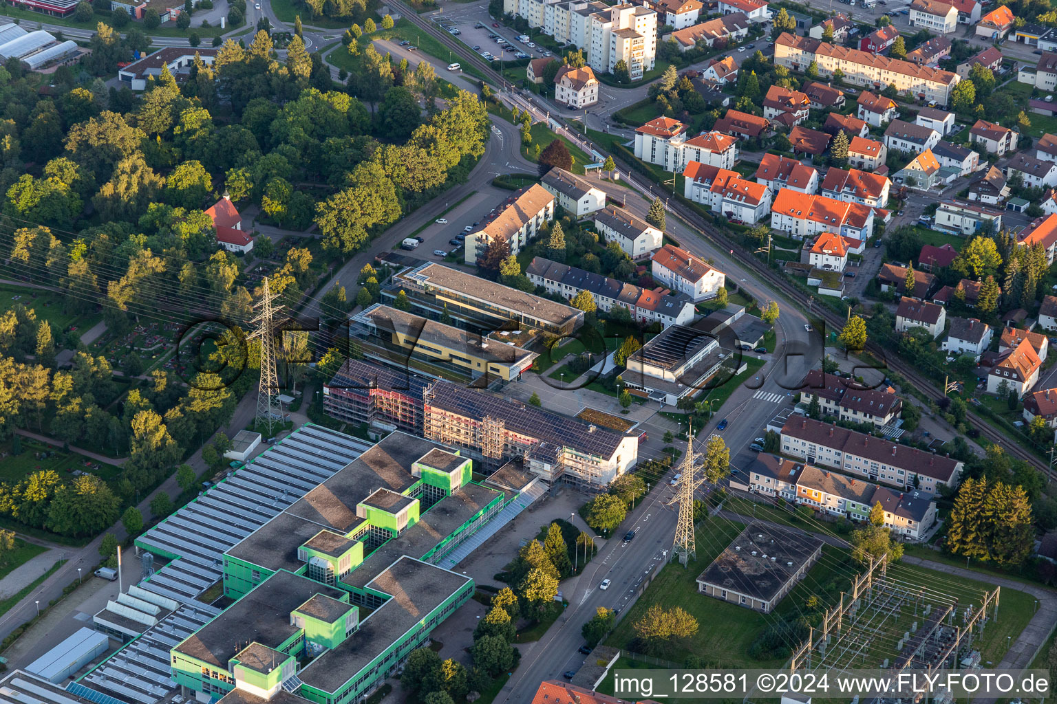 Vue aérienne de École Eduard Spranger, école commerciale à Freudenstadt dans le département Bade-Wurtemberg, Allemagne